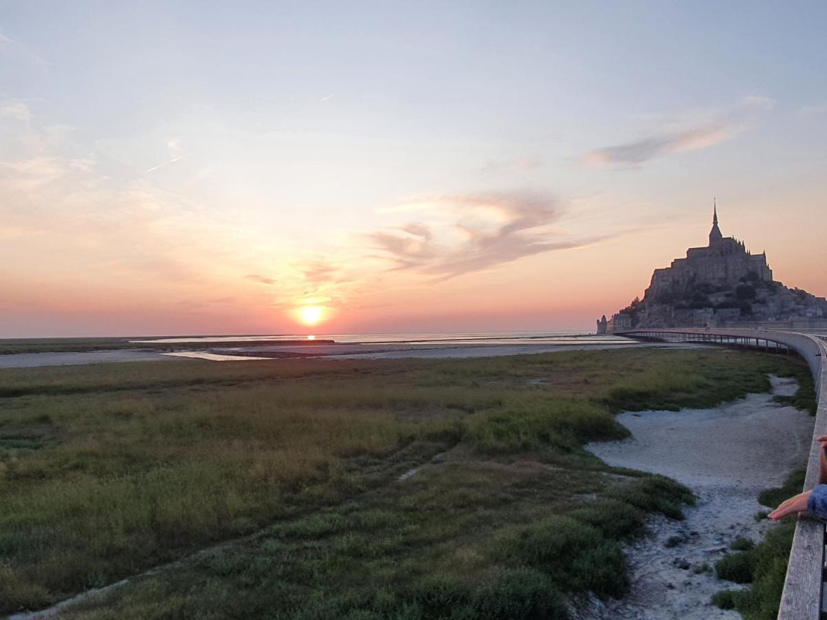 Le Grand Domaine Du Rocher Bonnemain Esterno foto