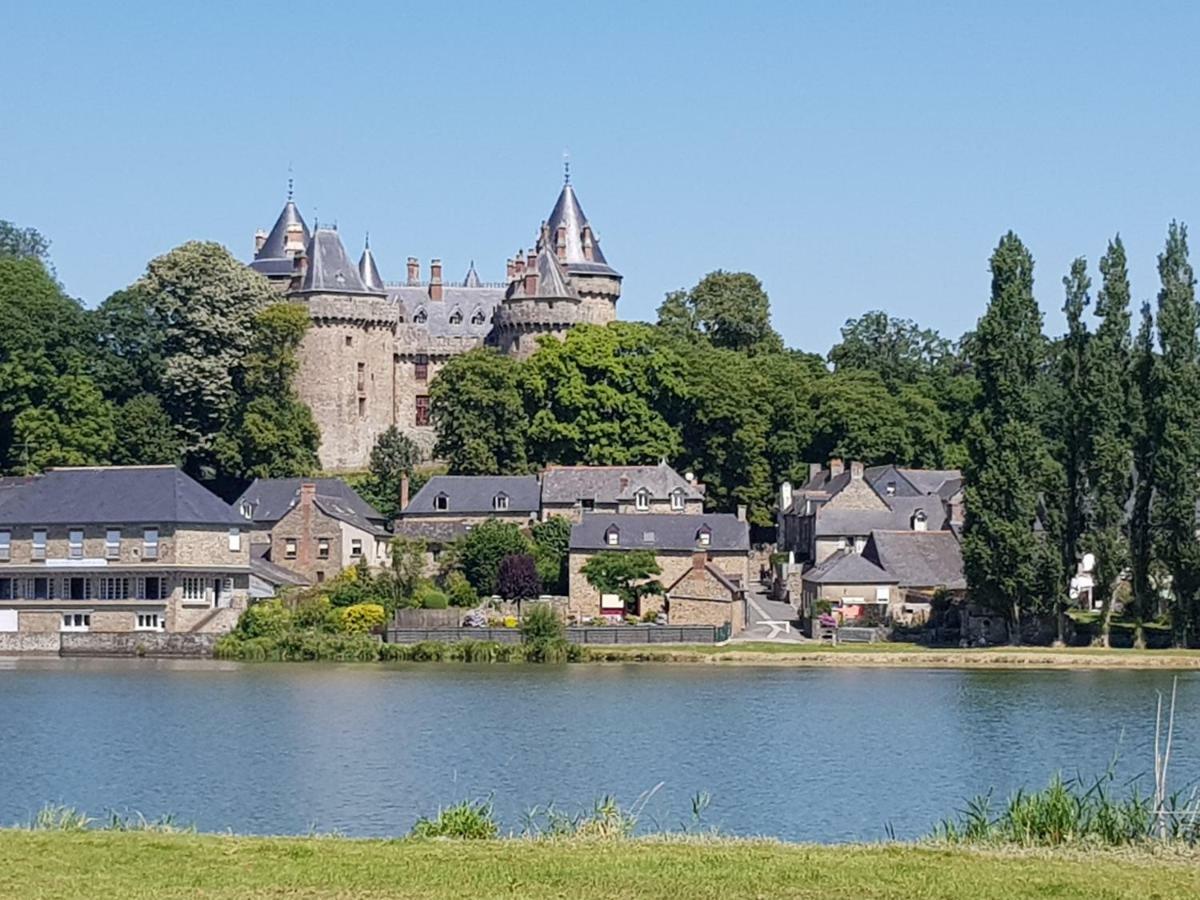 Le Grand Domaine Du Rocher Bonnemain Esterno foto